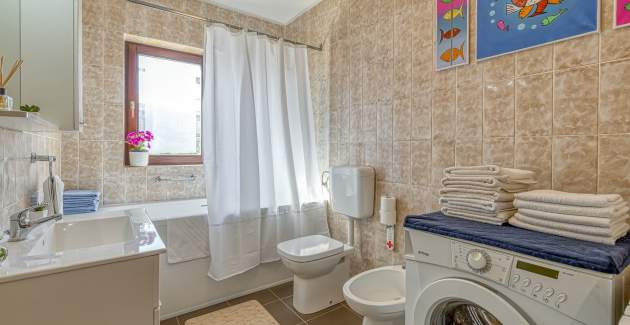 Three-Bedroom Apartment Josipa with Whirlpool