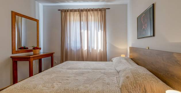 Three-Bedroom Apartment Josipa with Whirlpool