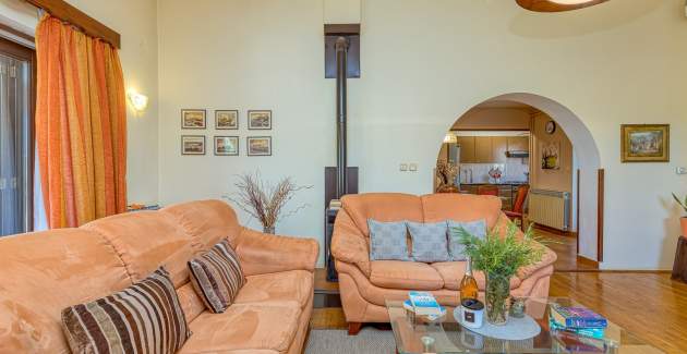 Three-Bedroom Apartment Josipa with Whirlpool