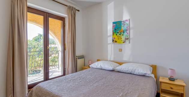 Three-Bedroom Apartment Josipa with Whirlpool