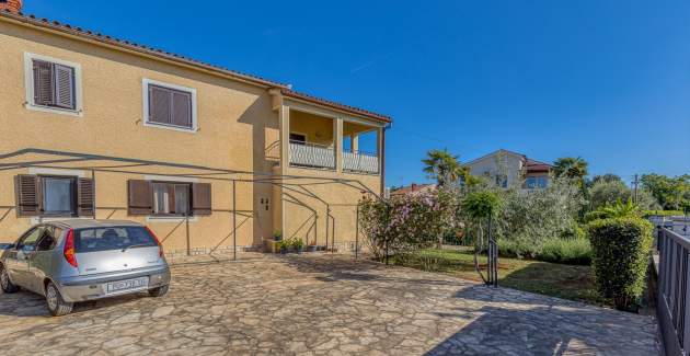 Three-Bedroom Apartment Josipa with Whirlpool