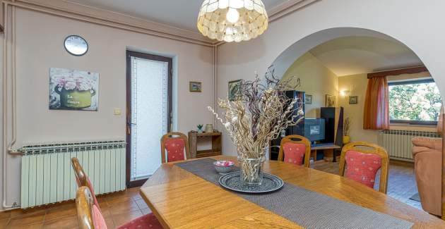 Three-Bedroom Apartment Josipa with Whirlpool