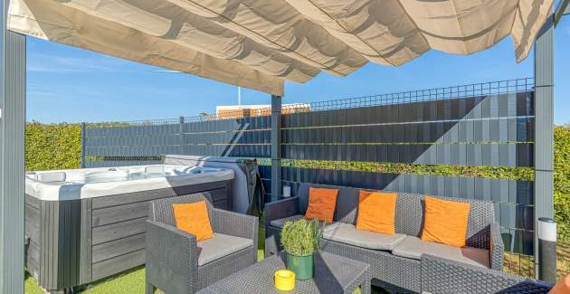 Three-Bedroom Apartment Josipa with Whirlpool