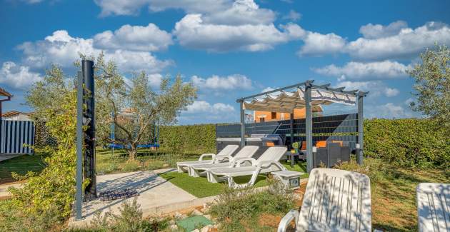 Three-Bedroom Apartment Josipa with Whirlpool