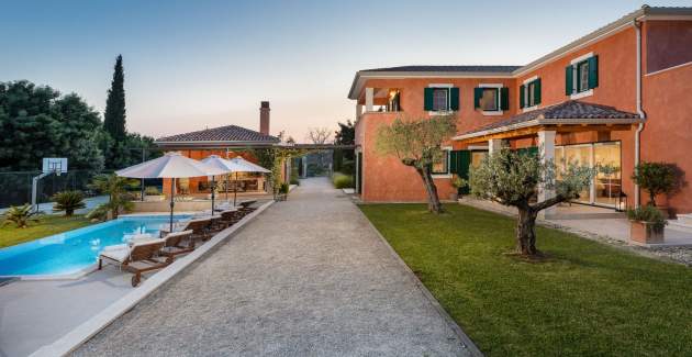 Villa Village