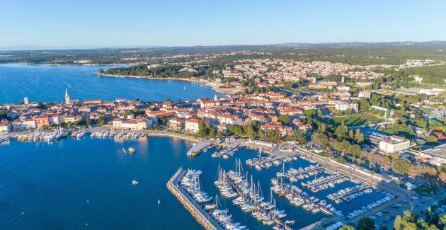 Labinac Ines, samo 300 m od plaže