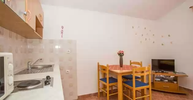 Biondic, One bedroom View A3