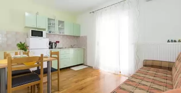 Biondic, One bedroom  Lime A6