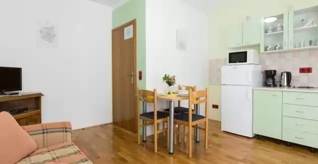 Biondic, One bedroom  Lime A6