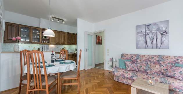 Two-Bedroom Apartment Matijevic in Porec