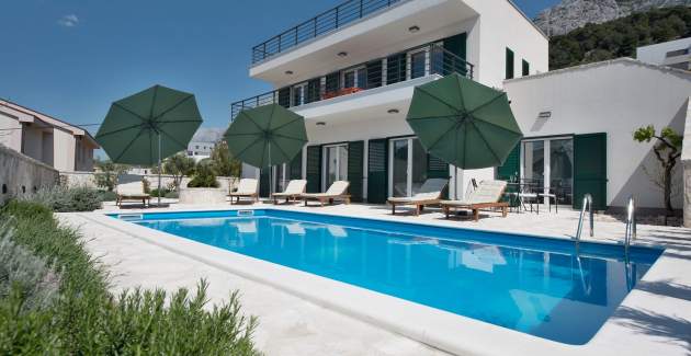 Villa Dante with sea view