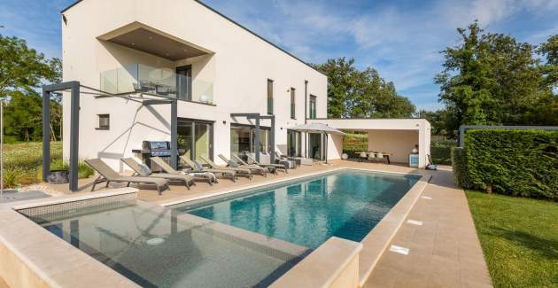 Villa Luce Verde by Villsy