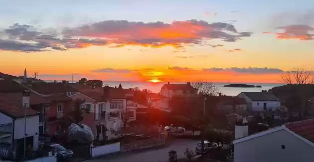 Appartamenti Zonta - Appartamento con Galleria e Vista Mare Parziale