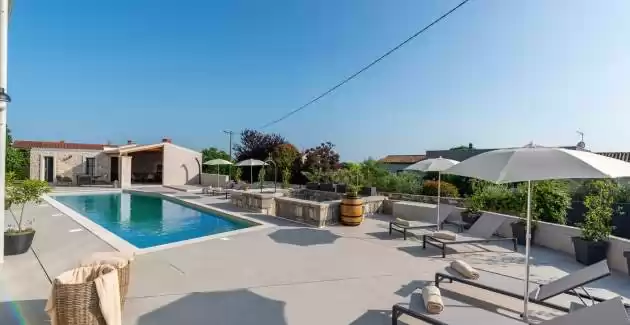 Villa Madora