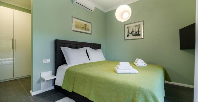 Family Oasis Belladonna