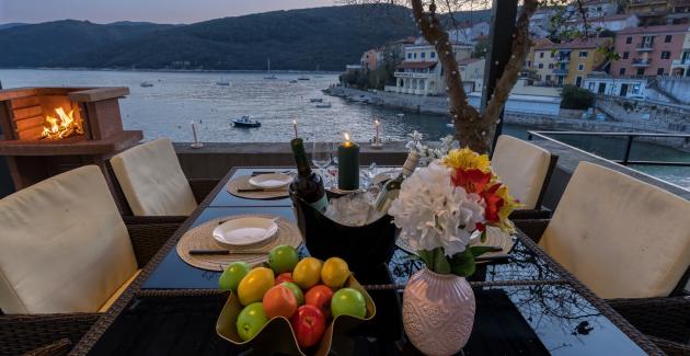 Apartmani Riva - Apartment mit zwei Schlafzimmern und Meerblick