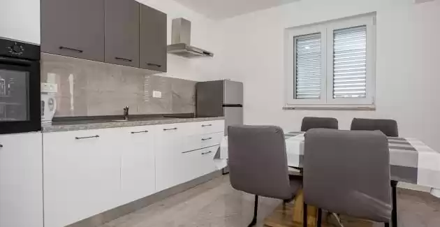 Sea View Apartment Lea