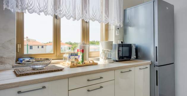 Bakša APP / Three-Bedroom A2 with shared pool