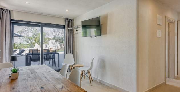 A4/Apartment wit Shared Pool