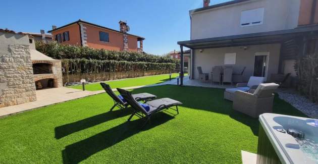 Holiday House Antea