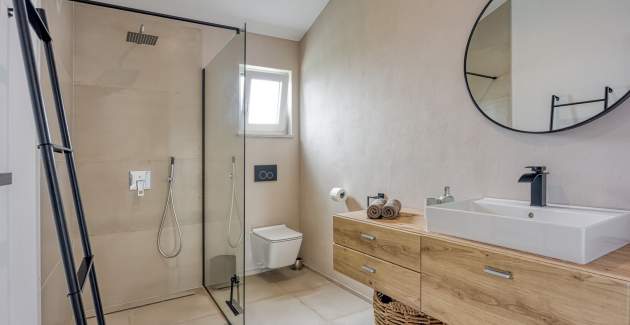 Sea View Apartment Rubil