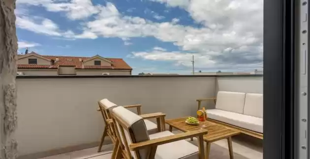 Sea View Apartment Rubil