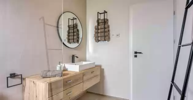 Sea View Apartment Rubil