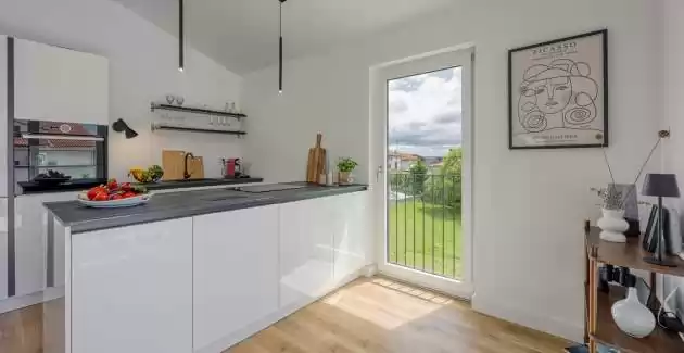 Sea View Apartment Rubil