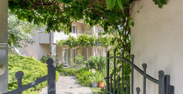Apartment Pergola