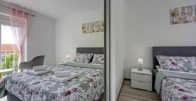 Apartment Emi