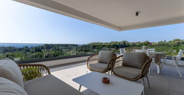 Casagrande / Three-Bedroom with Balcony and Sea View A6