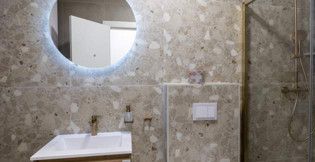 Casagrande / Three-Bedroom with Balcony and Sea View A6