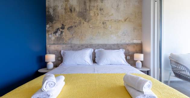 Casagrande / Three-Bedroom with Balcony and Sea View A6
