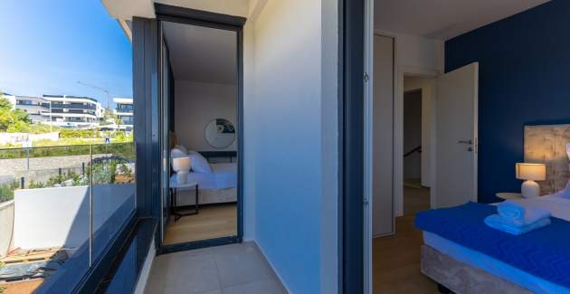 Casagrande / Three-Bedroom with Balcony and Sea View A6