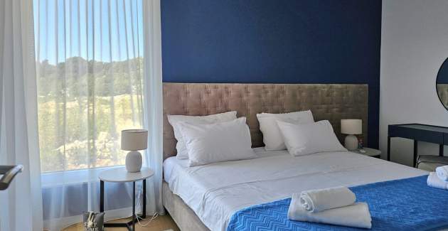 Casagrande / Three-Bedroom with Balcony and Sea View A6