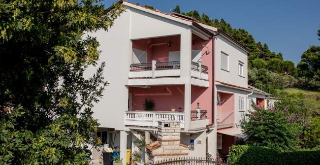 Romano Apartments A2 / One-Bedroom with Terrace