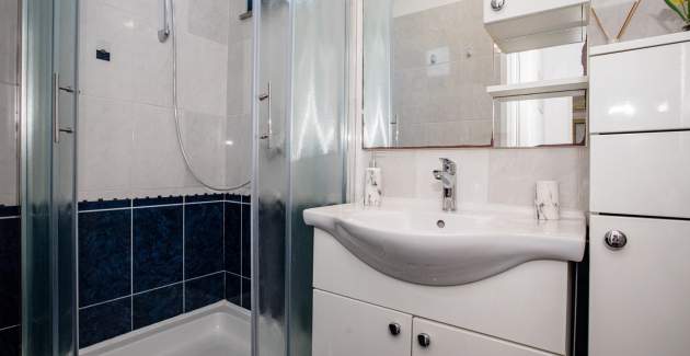 Romano Apartments A2 / One-Bedroom with Terrace