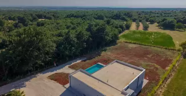 E&M Forest Retreat