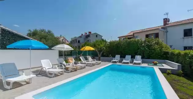  Holiday Home Davor with Pool
