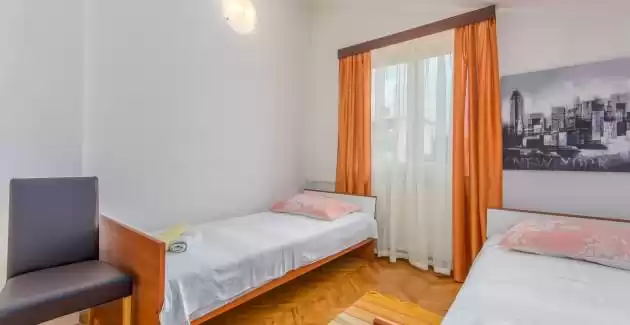 Kuća za odmor Davor s bazenom 