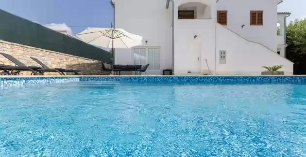 Holiday House Ninetta