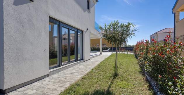 Villa Victoria -heated pool