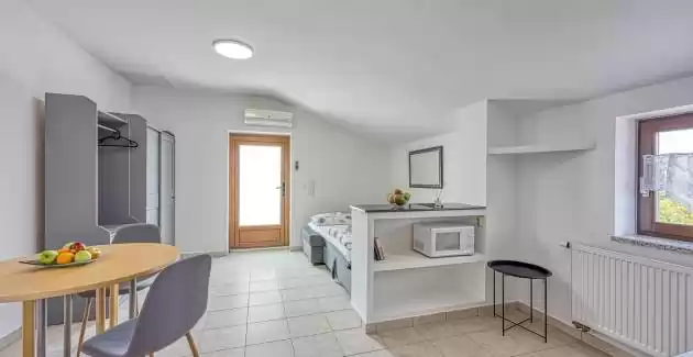 Studio Apartman Iris A2