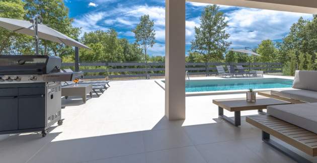 Villa Coriticum with Private pool and Jacuzzi