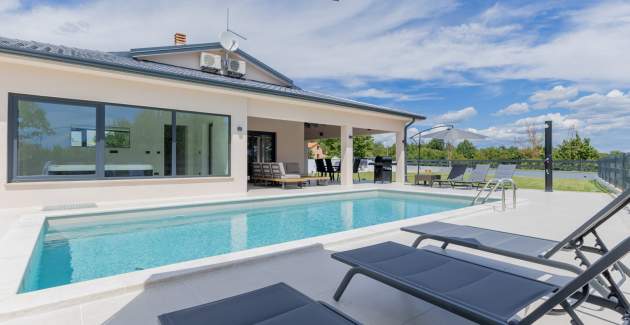 Villa Coriticum with Private pool and Jacuzzi