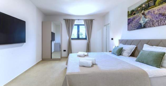 Villa Coriticum with Private pool and Jacuzzi