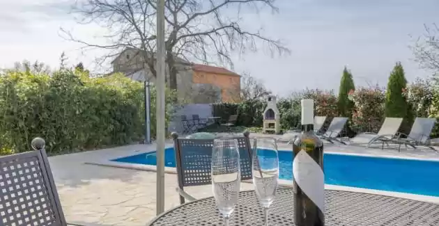 Villa Shana Kosutici