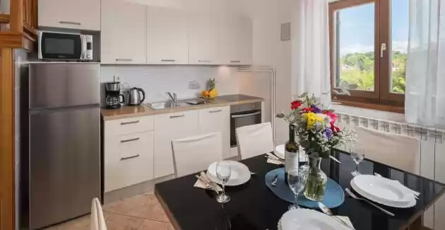 Apartman na kat Rita A2 s balkonom