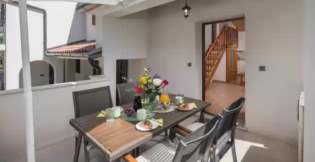 Apartman na kat Rita A2 s balkonom