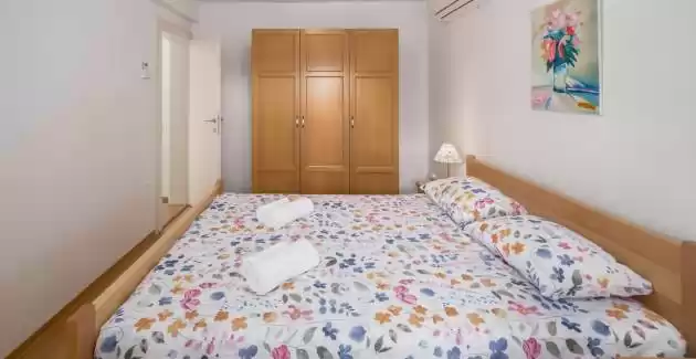 Apartman Rita A4 s velikom terasom i dvije spavaće sobe
